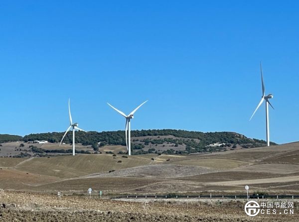 三峡集团与葡萄牙电力公司签新战略协议：展开可再生能源合作