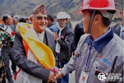 中企承建“尼泊尔三峡”开始卖电，缺电的印度陷入纠结
